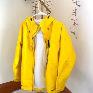 lands’ end rain jacket size m
